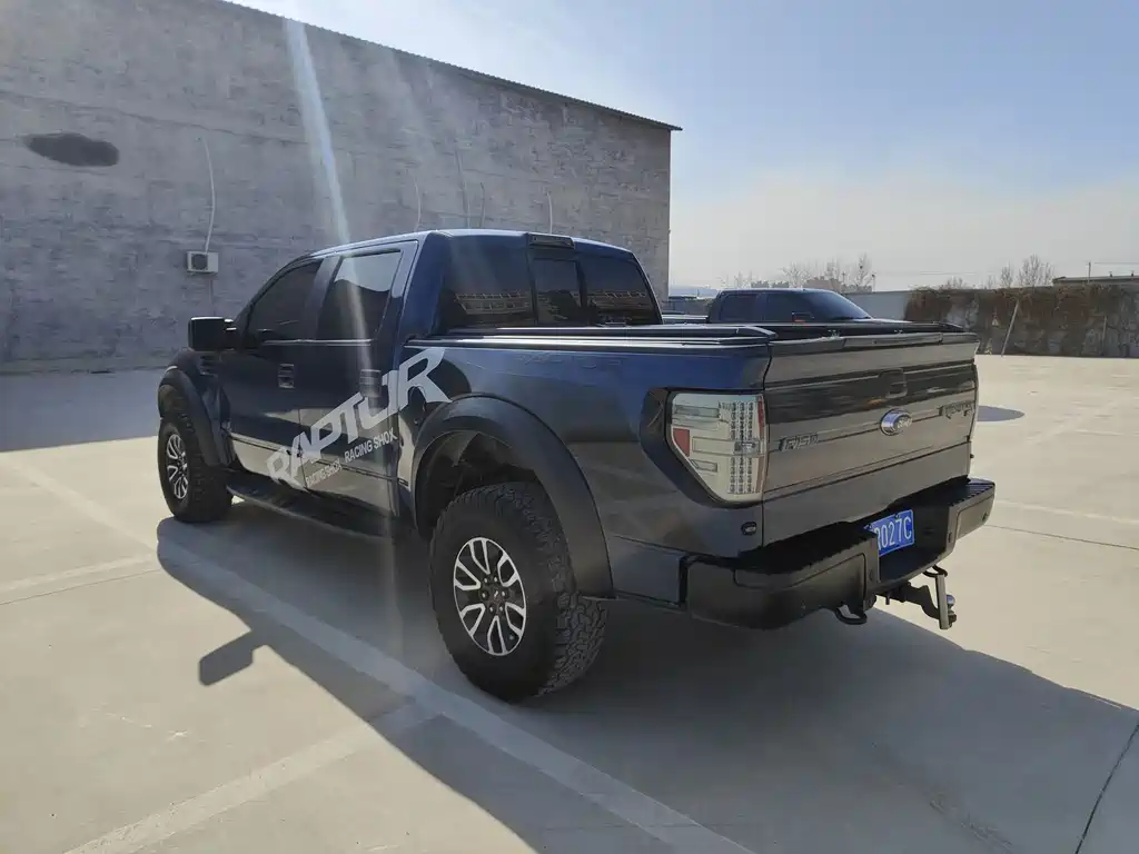 Ford F-150 2014 6.2L Luxury