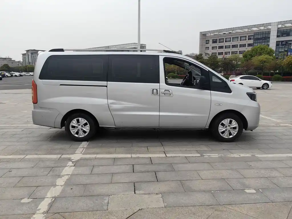 JIANGHUAI RUIFENG M3