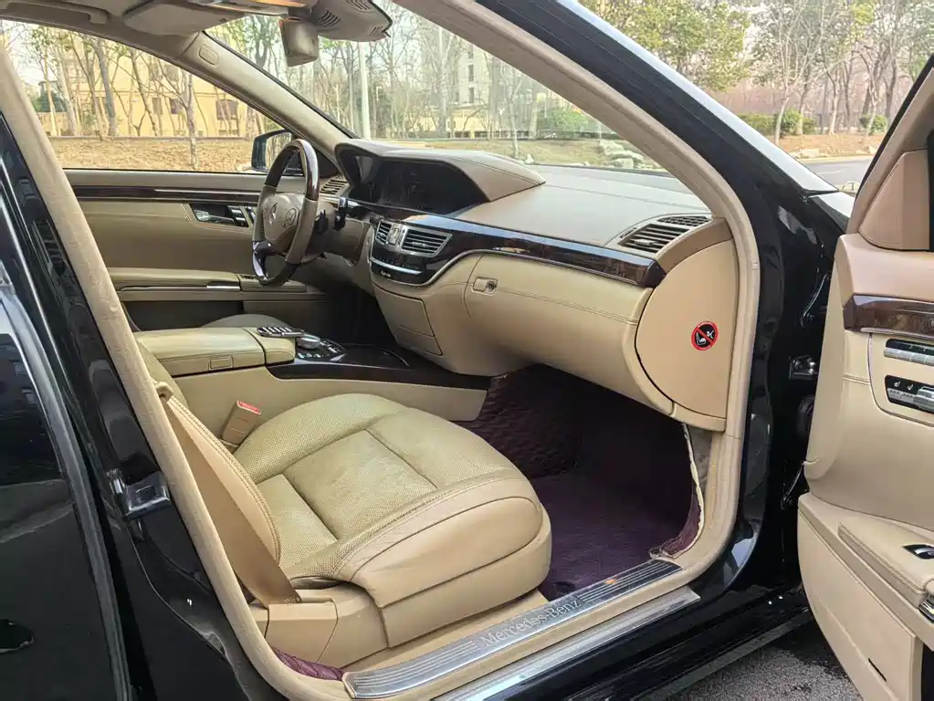 Mercedes-Benz S-Class S 2010 S 500 L 4MATIC