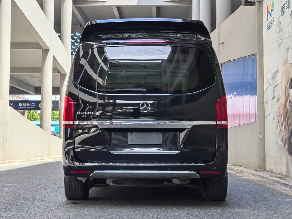 MERCEDES-BENZ V CLASS