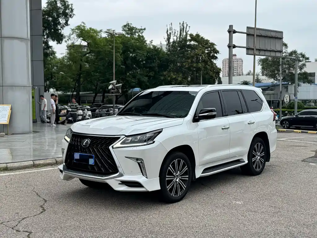 LEXUS  LX