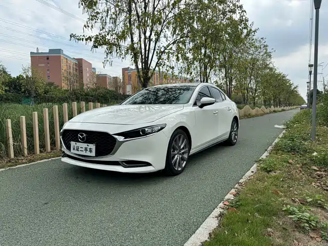 MAZDA 3 ANGKESAILA