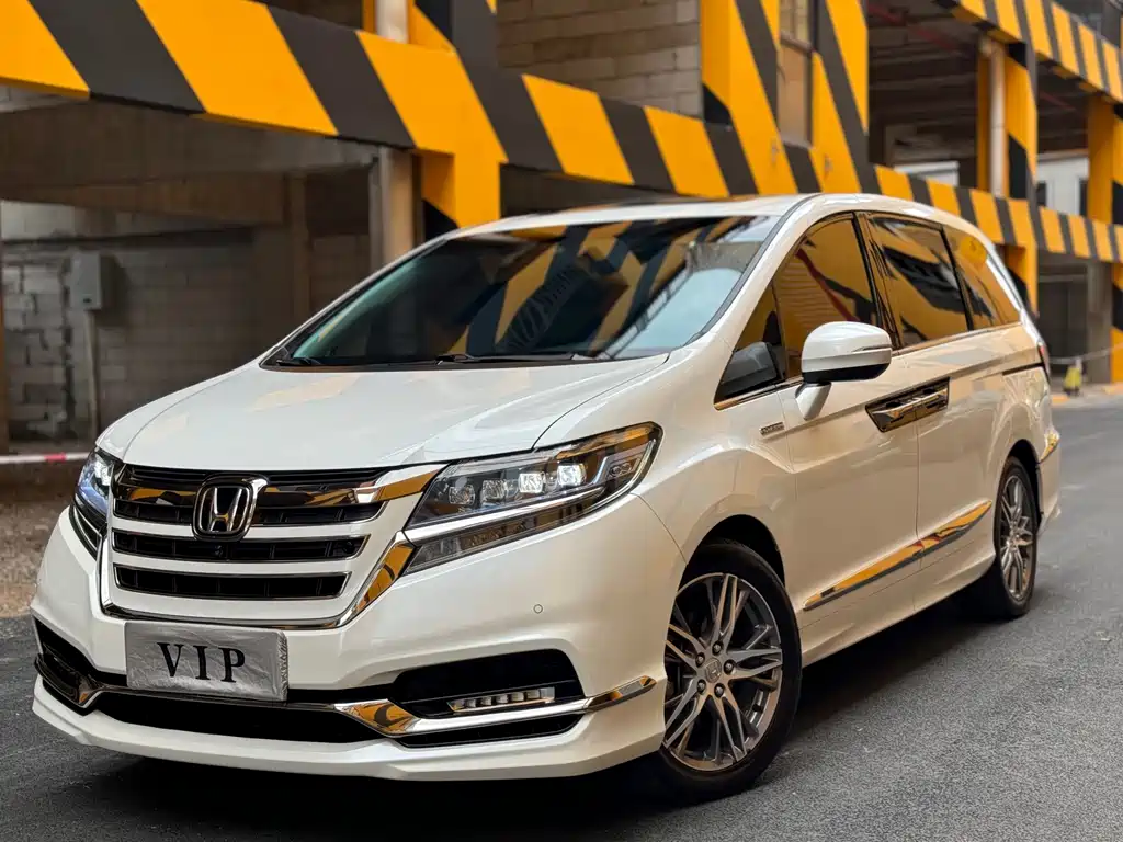 Элизон 2019 года, 2.0L гибридная версия топ-комплектации 70000 km 2021