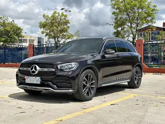 MERCEDES BENZ GLC 2020
