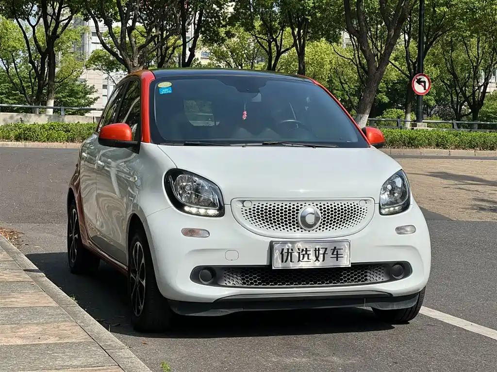 SMART FORFOUR