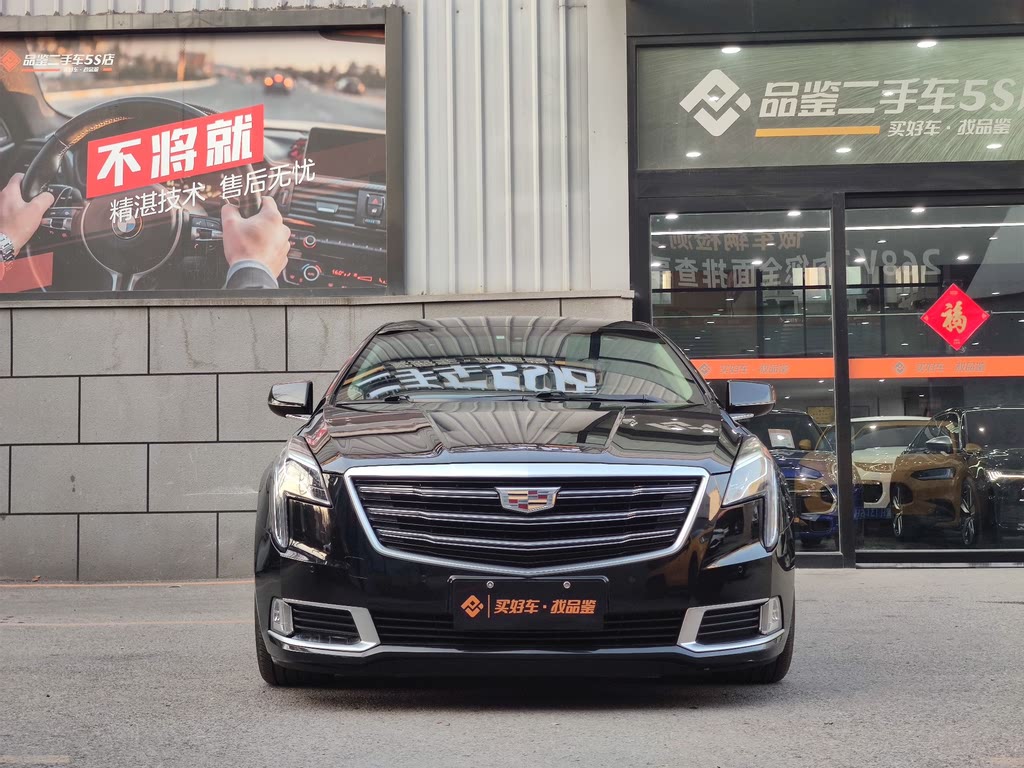 CADILLAC XTS