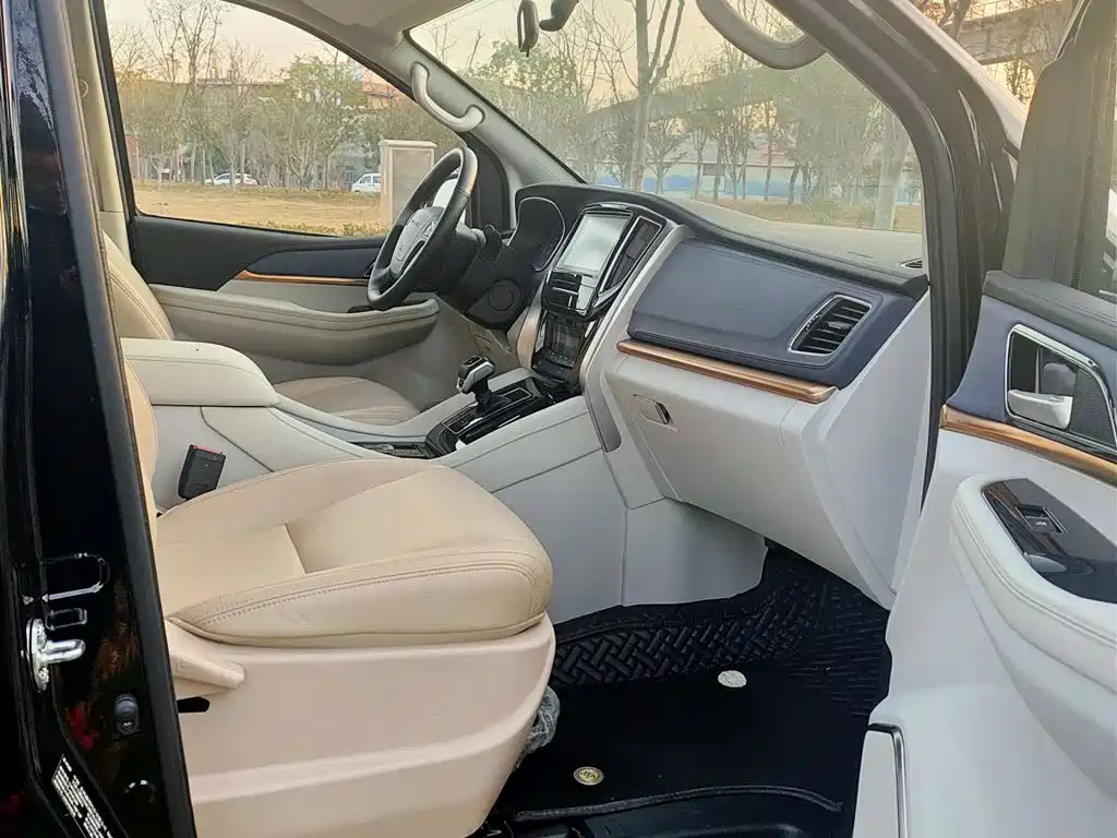 DONGFENG POPULAR M7