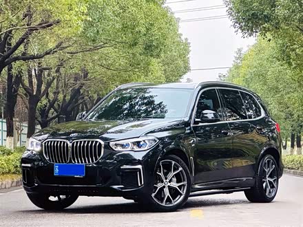 宝马X5 2022款 xDrive 40Li M运动套装
