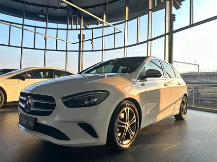 奔驰B级 2020款 B 200 动感型
