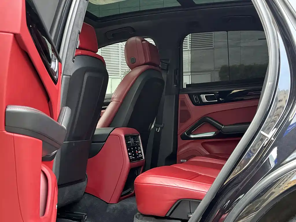 Porsche Cayenne 2018 Cayenne Turbo 4.0T
