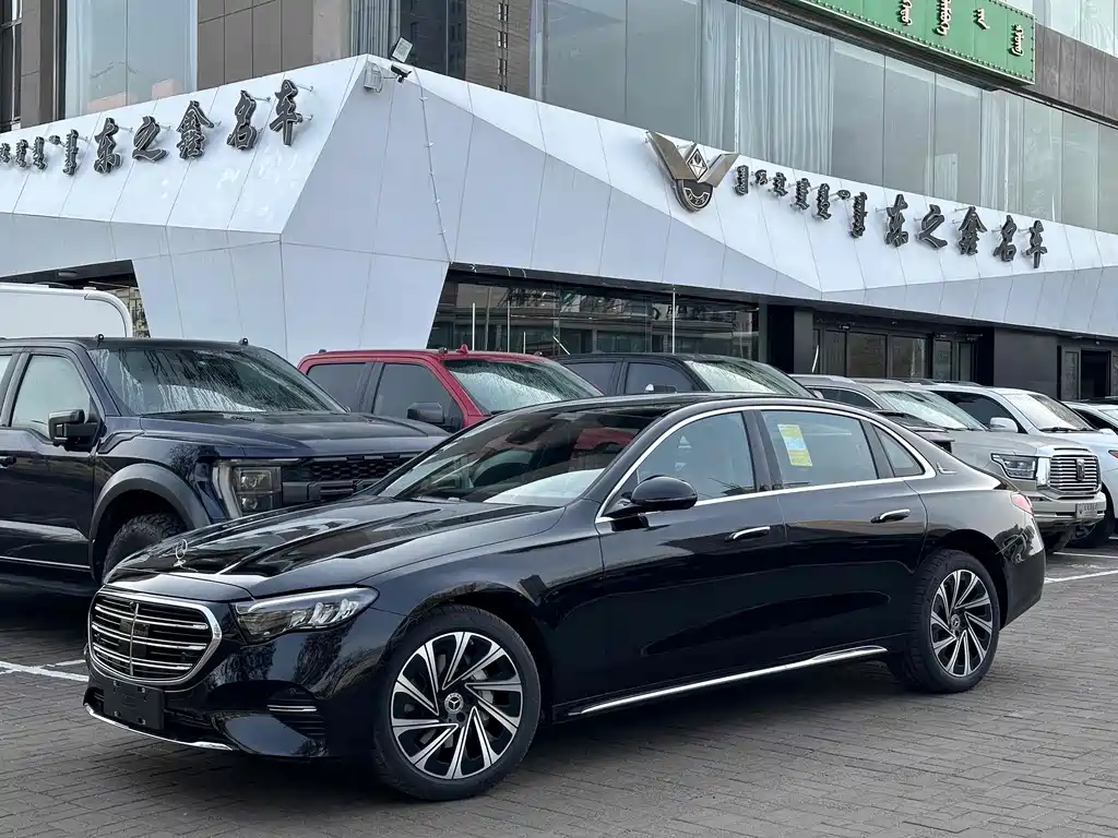 MERCEDES-BENZ E CLASS