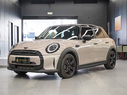 MINI 2022款 1.5T COOPER 艺术家 五门版