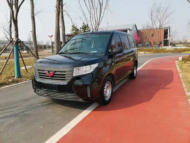 WULING AUTOMOBILE WULING HONGGUANG PLUS