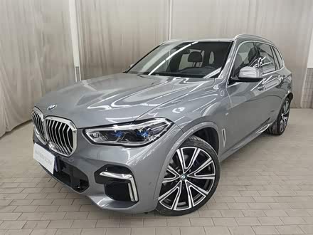 宝马X5 2022款 xDrive 40Li 尊享型M运动套装