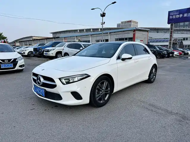 MERCEDES-BENZ  A CLASS