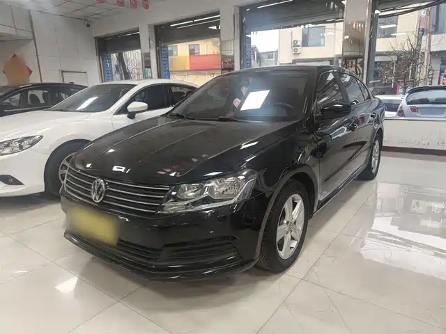 VOLKSWAGEN LAVIDA 2019