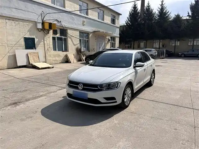 VOLKSWAGEN BORA 2020
