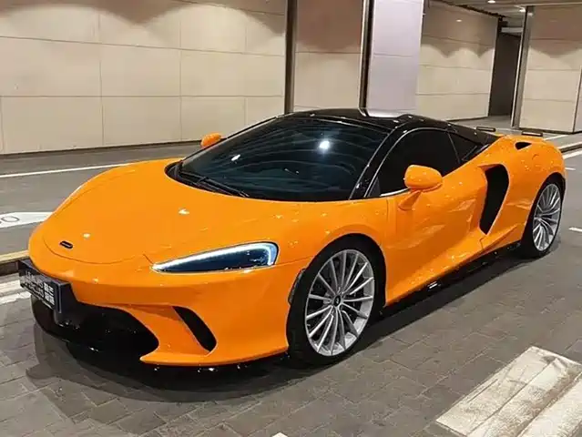 MCLAREN GT