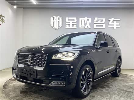 飞行家 2022款 3.0T V6 四驱行政版