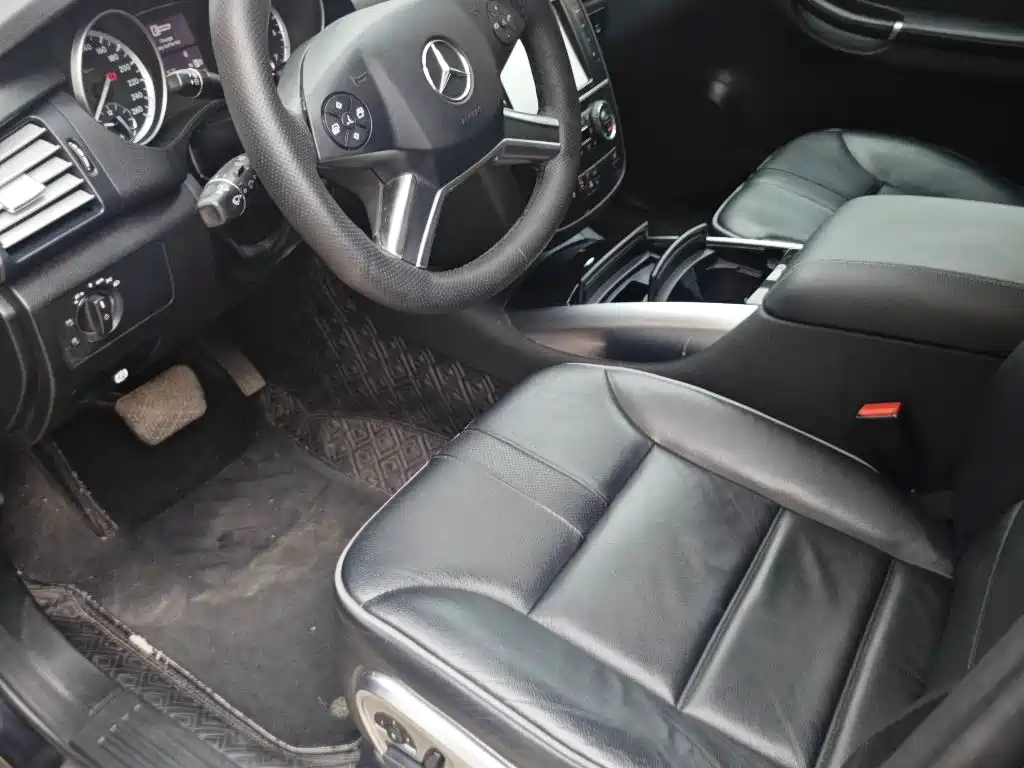 Mercedes-Benz R 2017 R 400 4MATIC