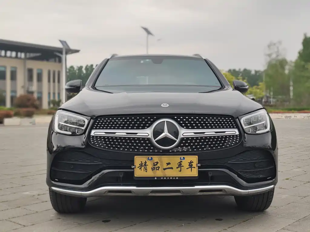 MERCEDES-BENZ GLC