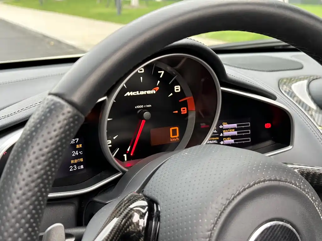 McLaren 625C — миниатюра 25