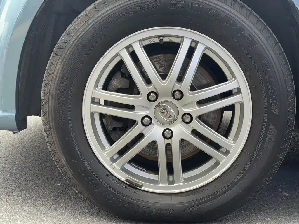 BYD e6 — миниатюра 15