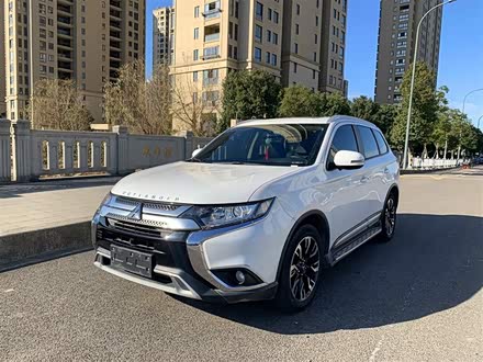 欧蓝德 2019款 2.0L 两驱畅享版 5座 国VI