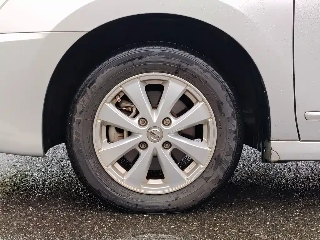 Nissan Sylphy 2012 1.6XE MT Comfort