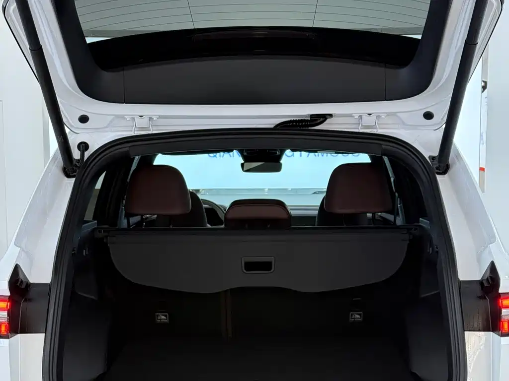 GEELY AUTOMOBILE XINGYUE L