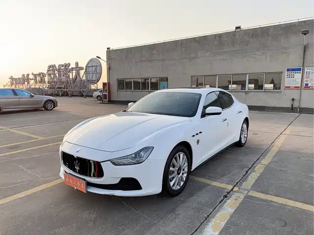 MASERATI GHIBLI 2018