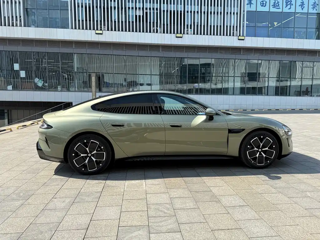 XIAOMI CAR XIAOMI SU7