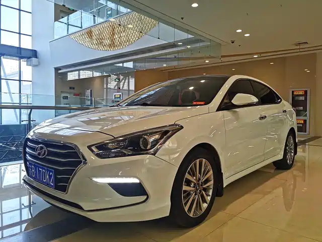 MODERN NAME PICTURE 2018