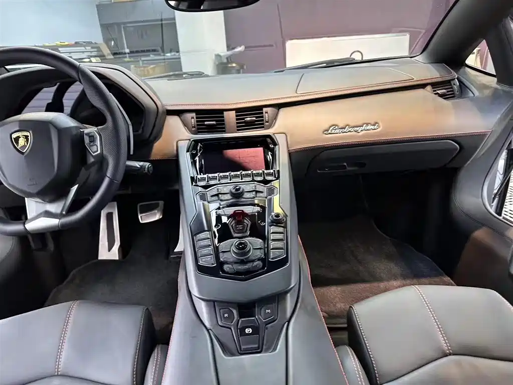 Lamborghini Aventador 2011 LP 700-4