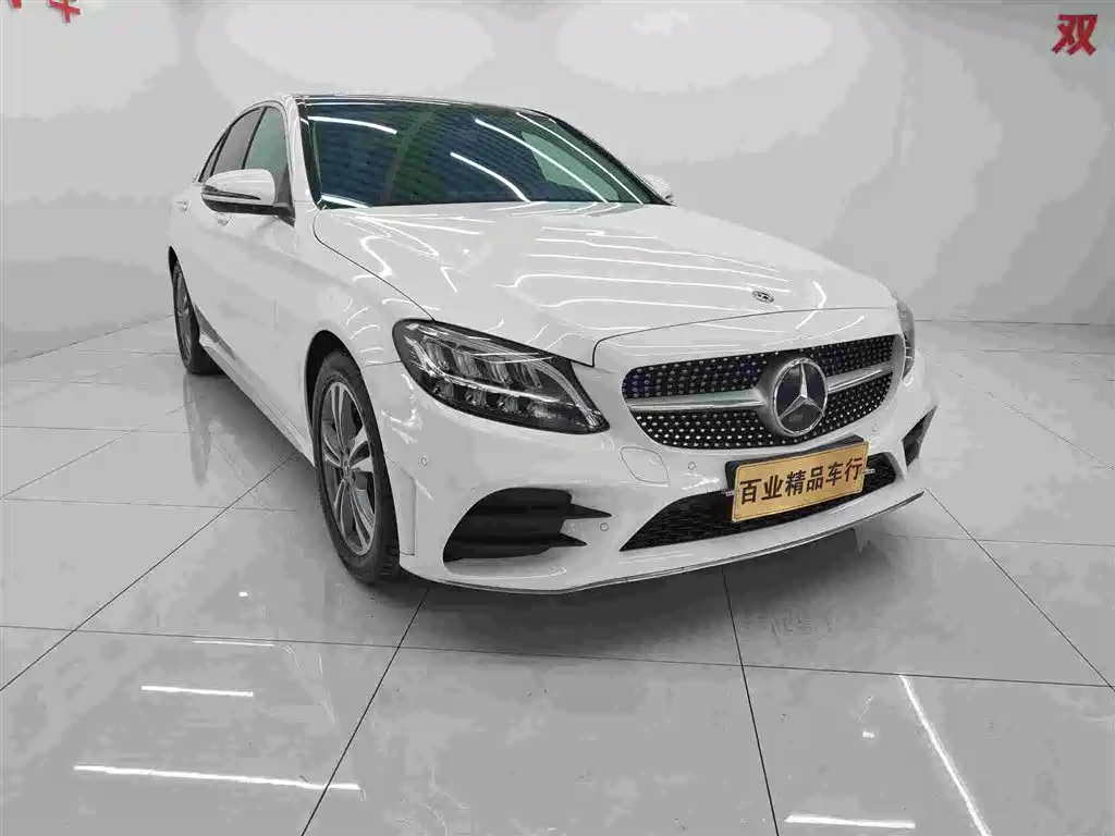 Mercedes-Benz C-Class 2021