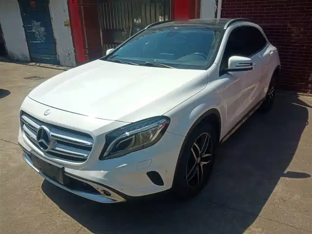 MERCEDES-BENZ  GLA 2017