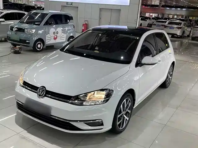 VOLKSWAGEN GOLF 2018