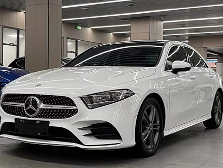奔驰A级 2020款 改款 A 180 L 运动轿车