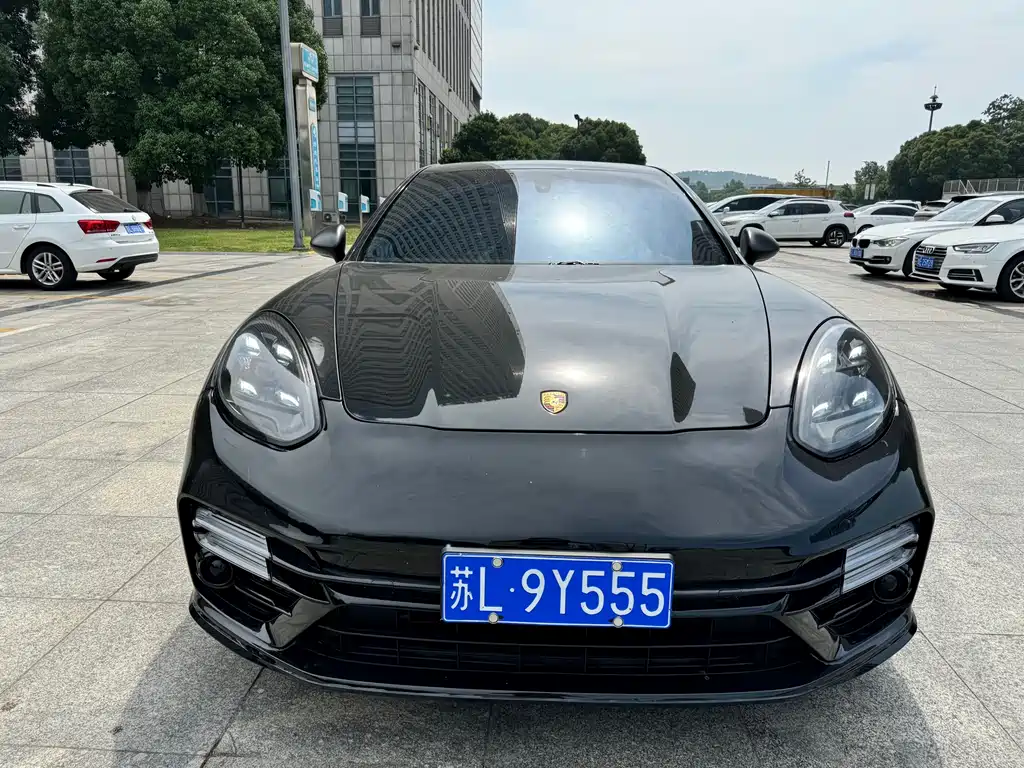 Porsche Panamera 2010 Panamera 4 3.6L