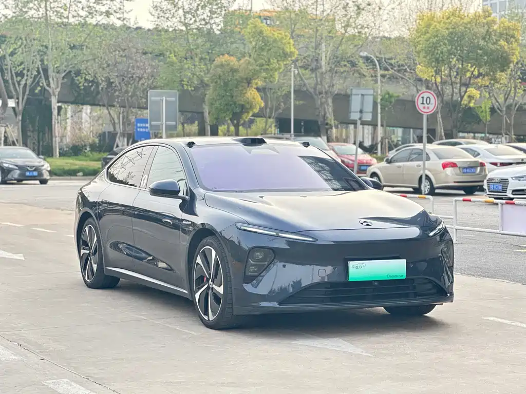NIO NIO ET7