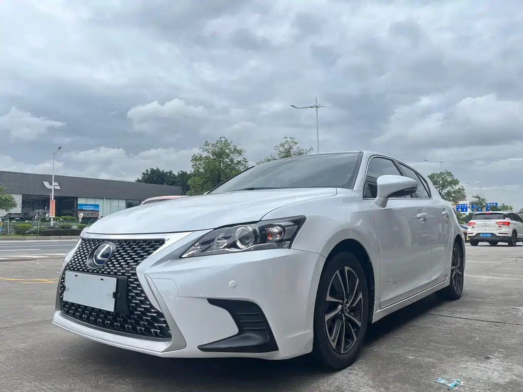 LEXUS CT