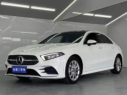 奔驰A级 2022款 A 200 L 运动轿车动感型