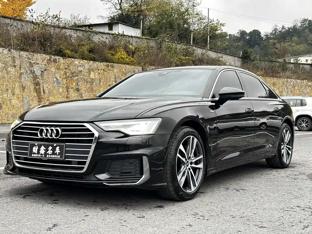 Audi A6L 2022 40 TFSI Luxury
