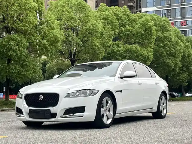 JAGUAR  XFL 2018