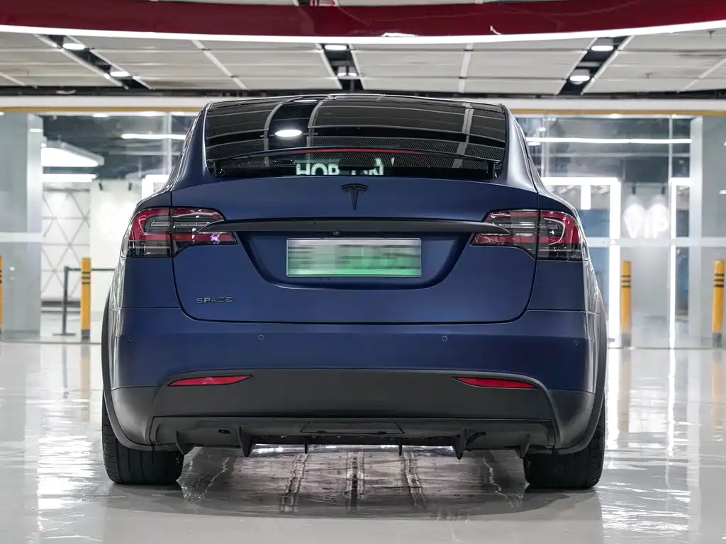 TESLA MODEL X