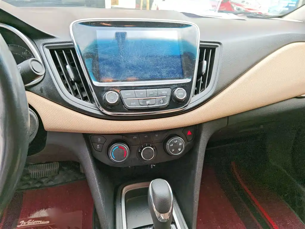 CHEVROLET CRUZE