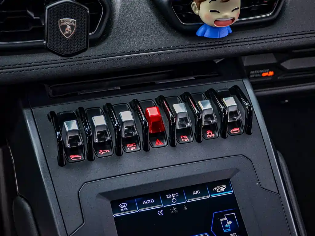 LAMBORGHINI HURACÁN