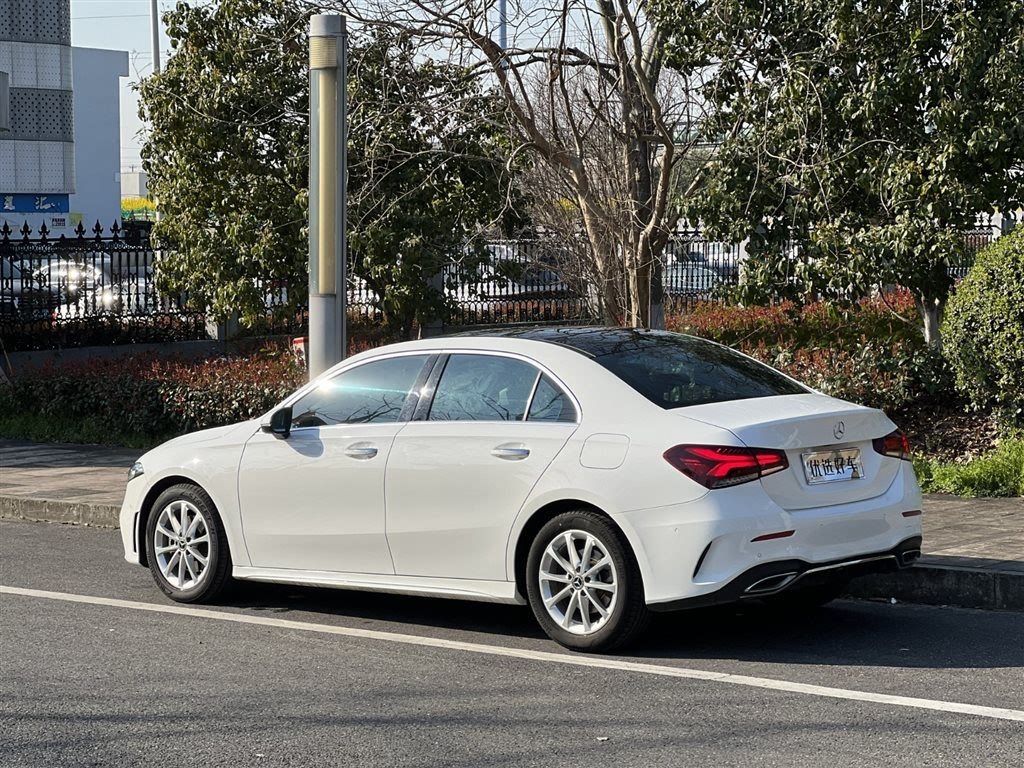 MERCEDES-BENZ A CLASS