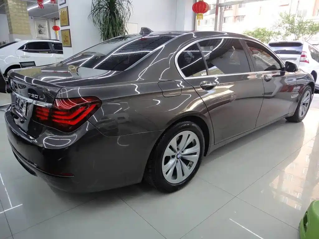 BMW 7 Series 7 2013 730Li Lead