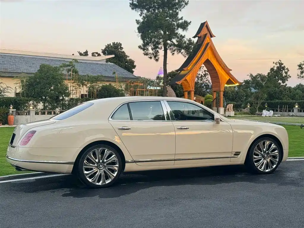 Bentley — фотографии объявления, Фото 8